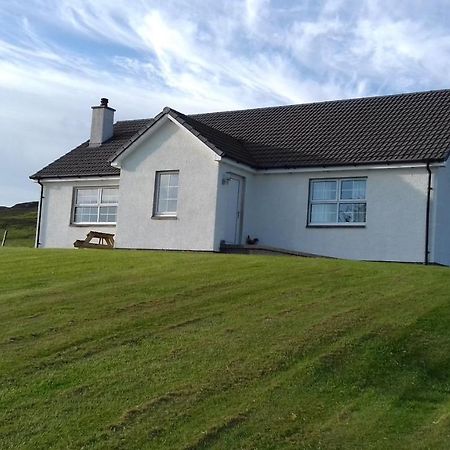 Tigh A Raoin Bed & Breakfast Portree Exterior photo